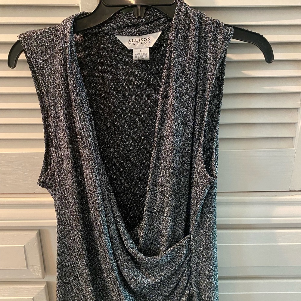 Grey silver top - Picture 3 of 3